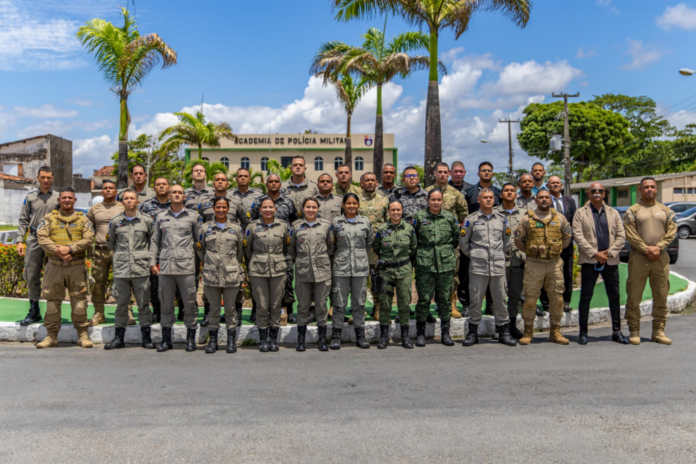 PMAL forma 33 agentes na 7ª edição do Curso de Capacitação Aquática em solenidade na capital