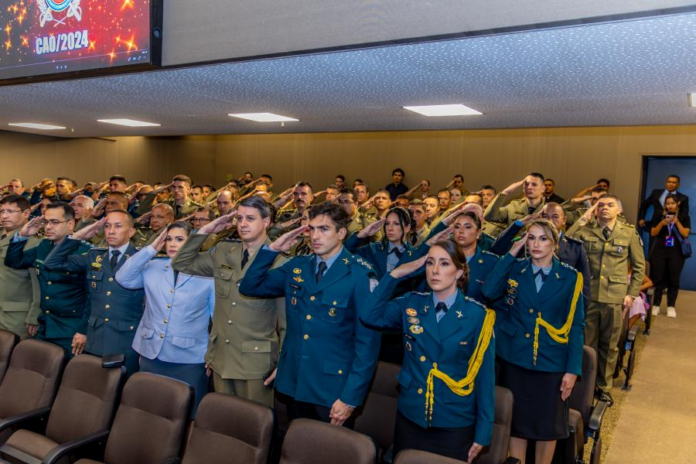 PM-AL forma 74 capitães no Curso de Aperfeiçamento de Oficiais em solenidade especial
