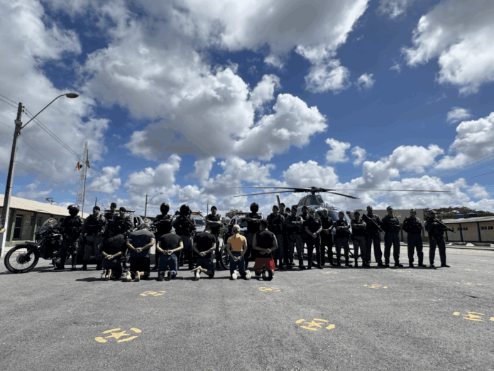 Simulação em Jaraguá marca encerramento de curso de inteligência para policiais civis e militares em Maceió