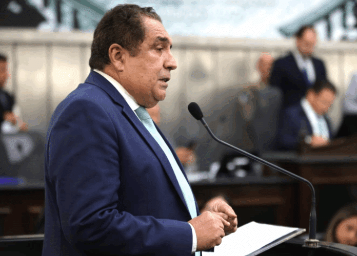 Inácio Loiola lembra abolição da escravatura e homenageia Nossa Senhora de Fátima em sessão na ALE