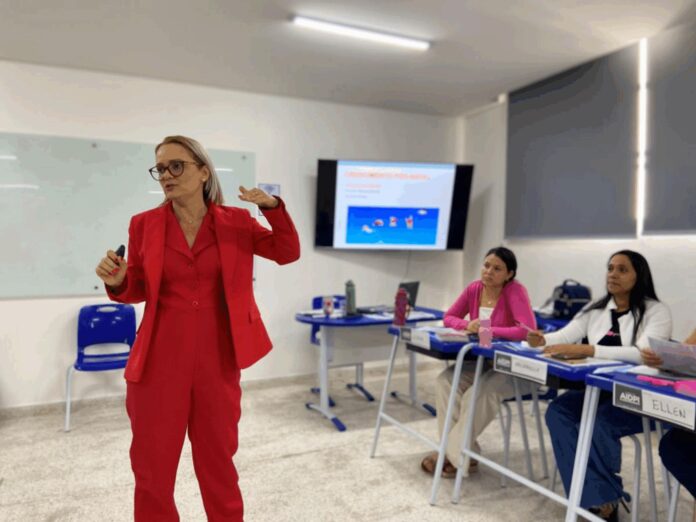 Enfermeiros de Alagoas recebem capacitação em atenção neonatal por meio de curso promovido pela Uncisal