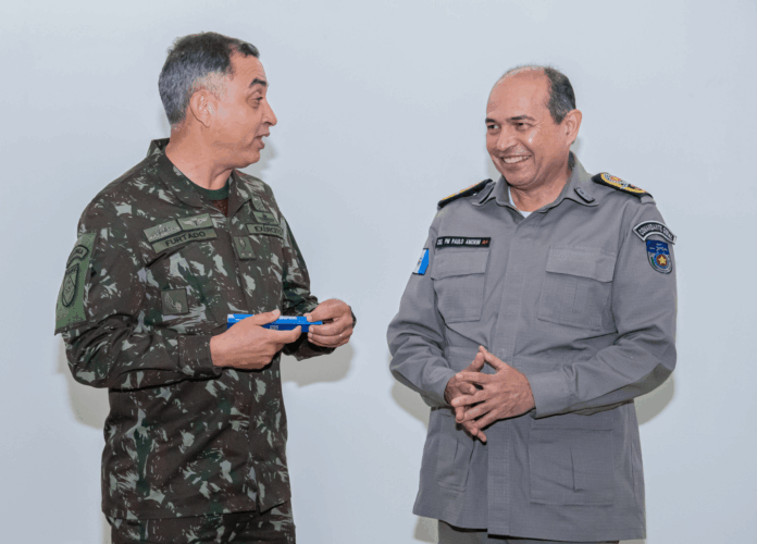 Comandante da 10ª Brigada de Infantaria Motorizada realiza visita técnica à Polícia Militar de Alagoas