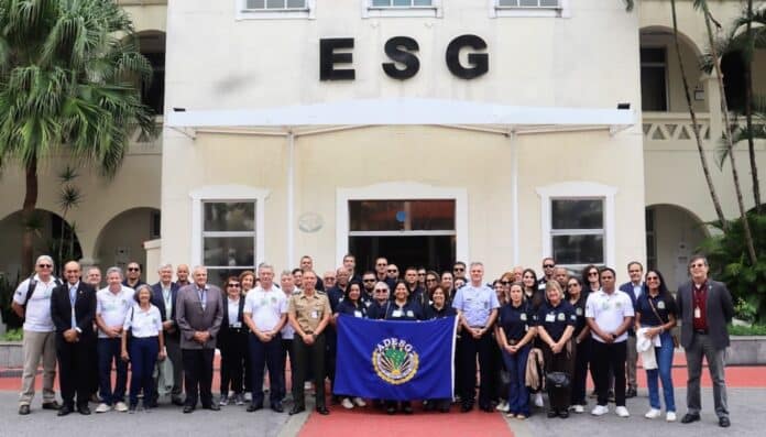 Visita da ADESG‑AL à ESG reforça mentalidade estratégica e de defesa