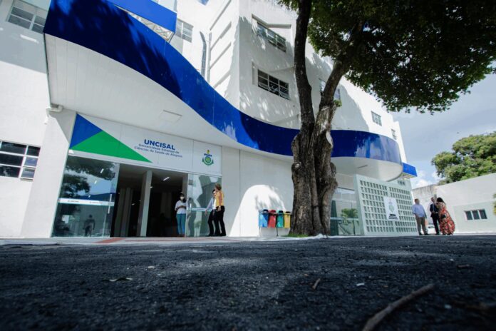 Uncisal inaugura laboratórios de ponta e reforça protagonismo científico em Uncisal inaugura laboratórios de ponta e reforça protagonismo científico em Alagoas