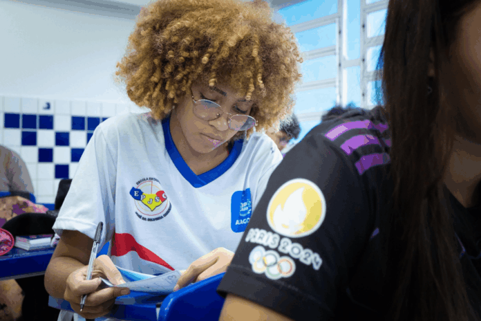 Alagoas tem recorde de inscritos na OBMEP 2025, com 342 mil estudantes participantes