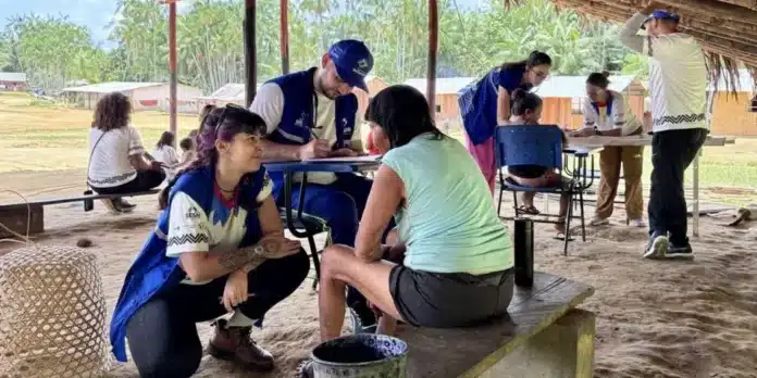Mutirões do SUS levam 13 mil atendimentos a povos indígenas em junho, ampliando oftalmologia, ginecologia e pediatria em aldeias remotas, diz AgSUS