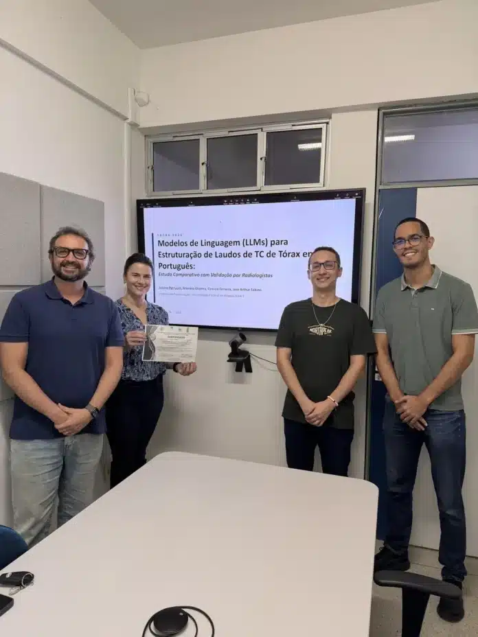 IA em laudos radiológicos da Ufal conquista Best Paper no SBCAS 2026, padroniza tomografias de tórax em português e organiza laudos em JSON