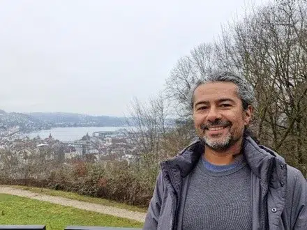 Poesia e Ciência: projeto internacional em países de língua portuguesa mapeia poemas científicos, cria exposições sensoriais e promove intercâmbio acadêmico